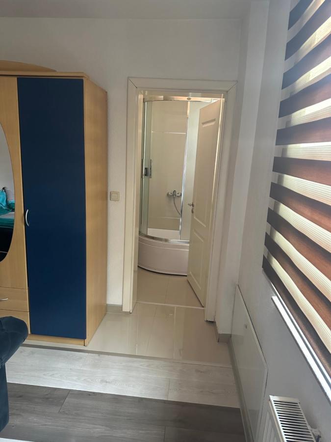 H Apartments Τούζλα Εξωτερικό φωτογραφία
